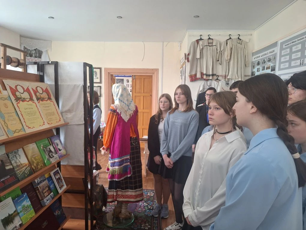 Экскурсия в школьный музей..