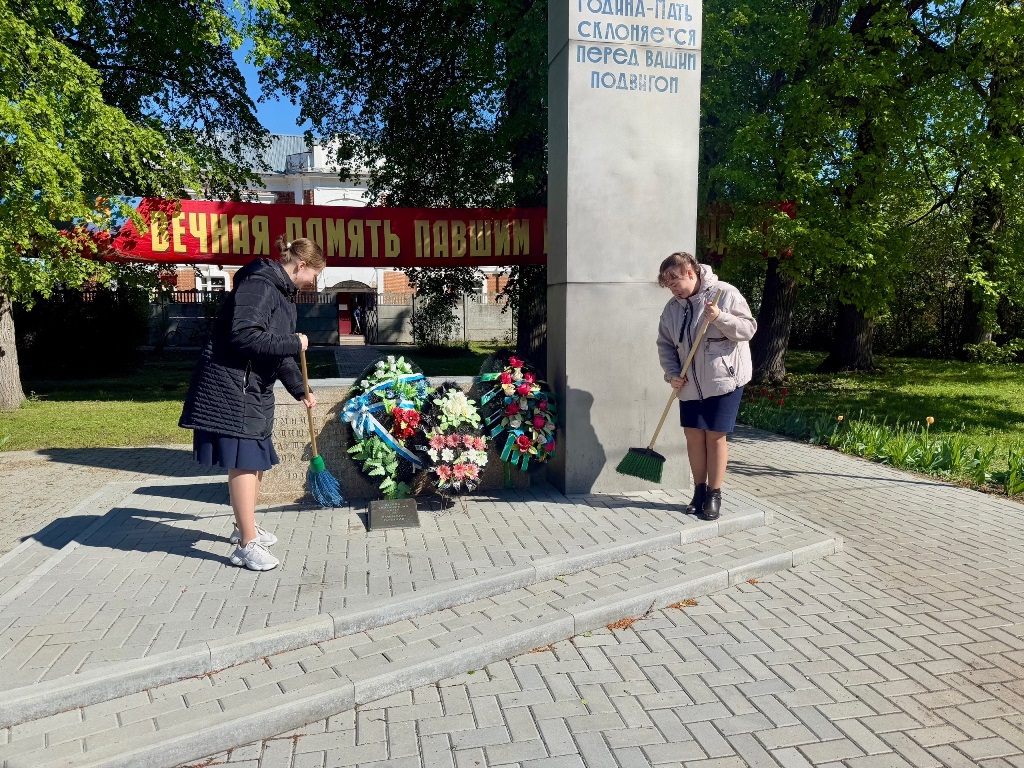 Готовимся к празднику Великой Победы..